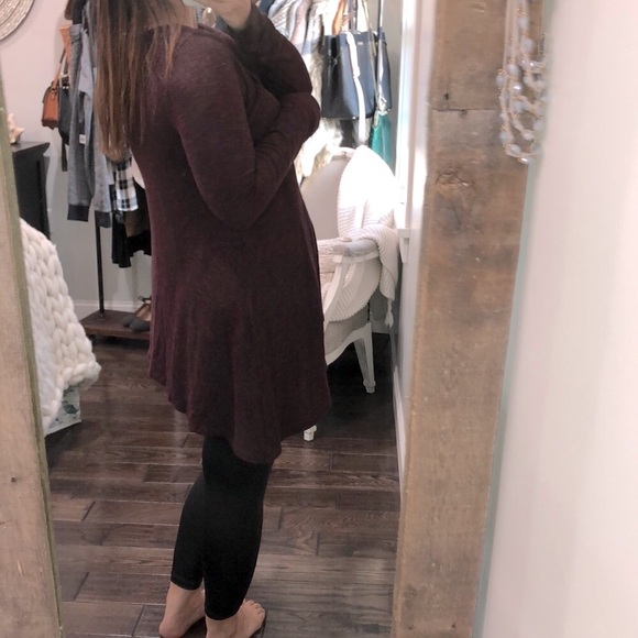 1.4.3. Story by line up small burgundy cozy top - Picture 3 of 6